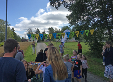 Sommarmarknad med Kalvsviksloppet